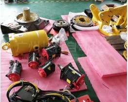 發(fā)那科機器人R-2000iC本體拆機件銷售：電機、減速器、平衡缸……
